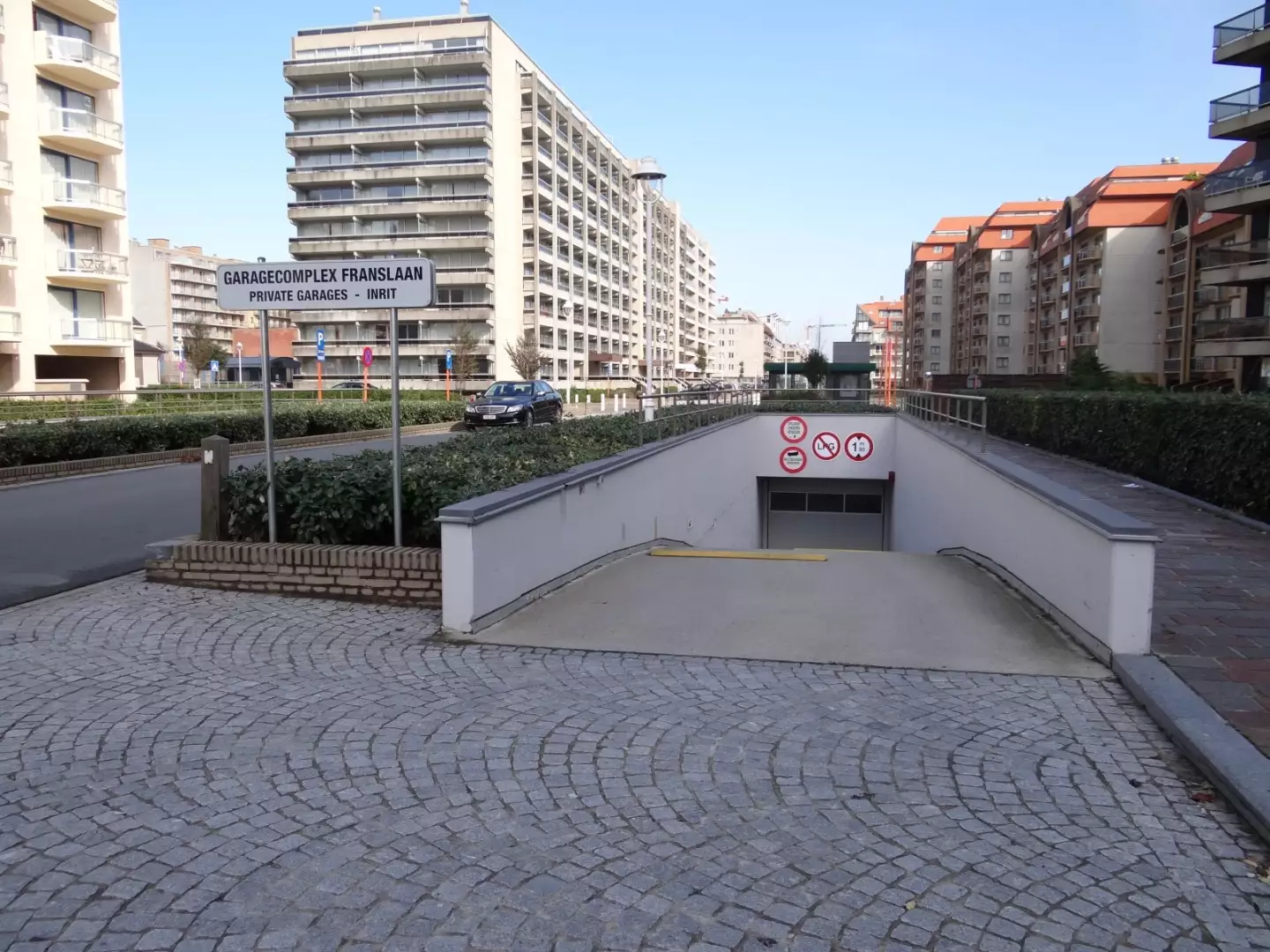 Enkele garagebox vlakbij de zee