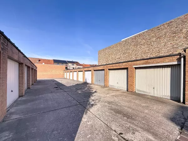 Garage in Nieuwpoort-Stad