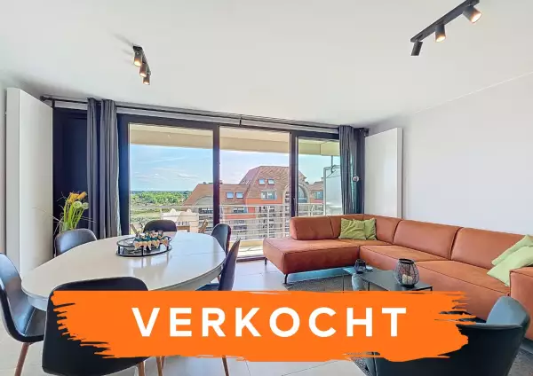 Ruim hoekappartement met uitzicht op zee en duinen