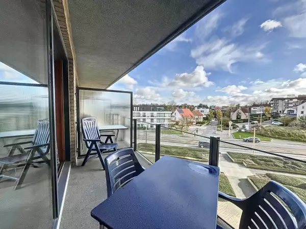 Appartement à raffraîchir à 200m de la mer