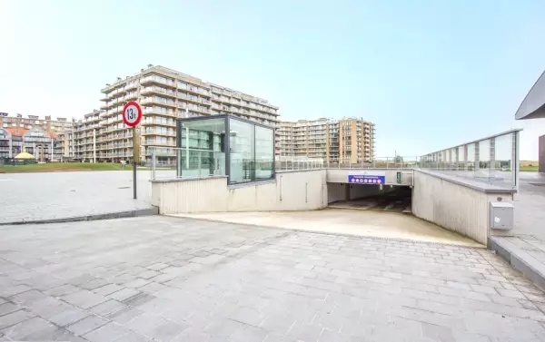 Ondergrondse garagebox vlakbij de zee te Nieuwpoort
