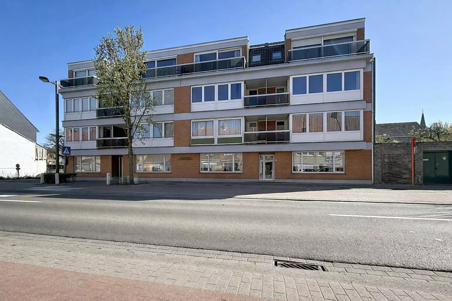 Centraal gelegen dakappartement met 2 slaapkamers in Nieuwpoort-Stad