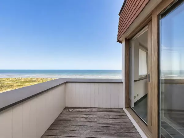 Penthouse unique avec quatre terrasses et vue imprenable sur la mer à Saint-André (Ostdunkerque)