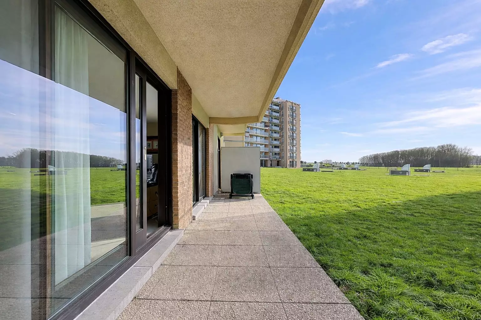 Eénslaapkamerappartement met zongericht terras nabij de zeedijk te Nieuwpoort