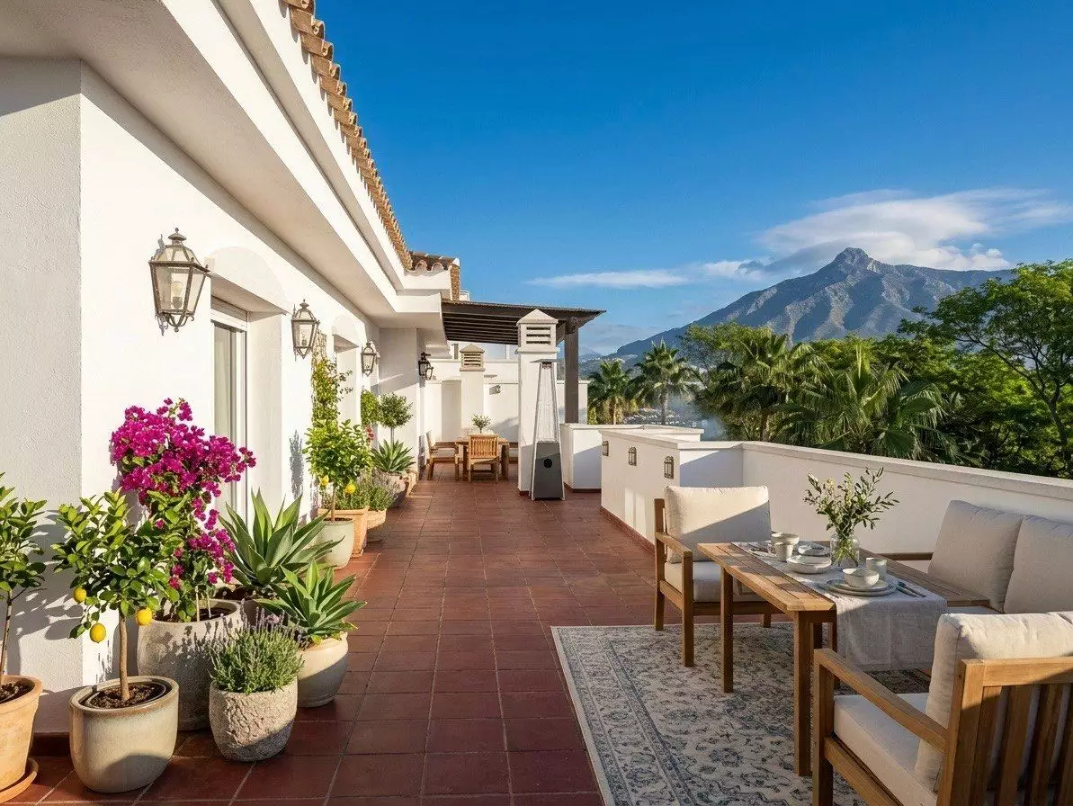 Penthouse avec une vue imprenable à Nueva Andalucía, Marbella