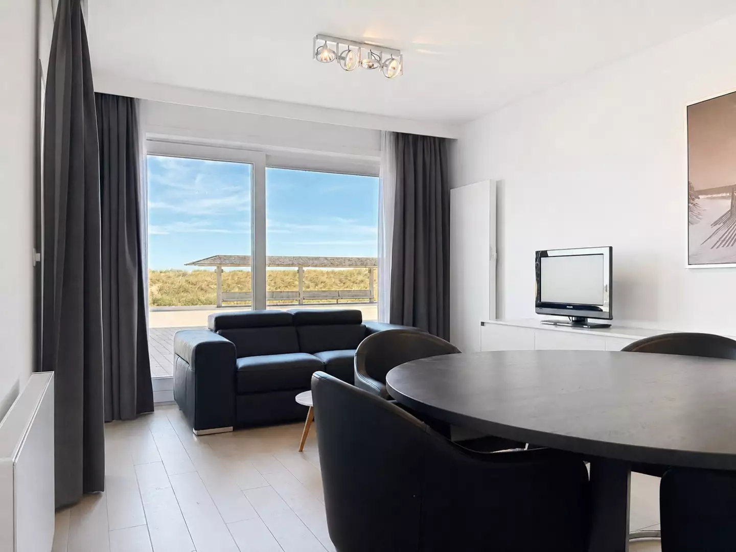 Gerenoveerd éénslaapkamerappartement op de Zeedijk van Nieuwpoort