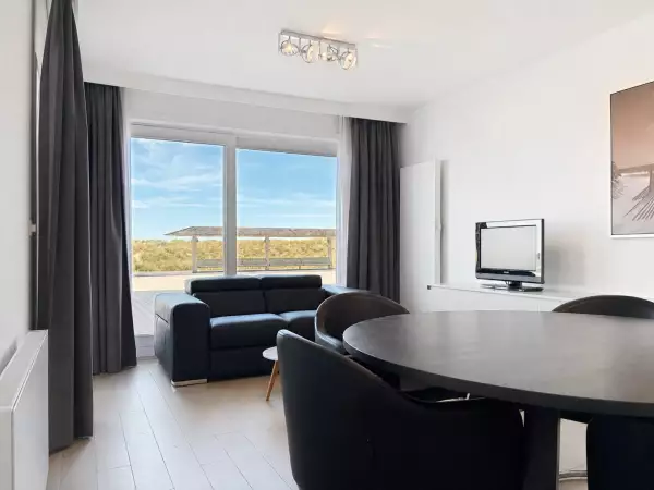 Appartement d'une chambre rénové situé sur la digue de Nieuport