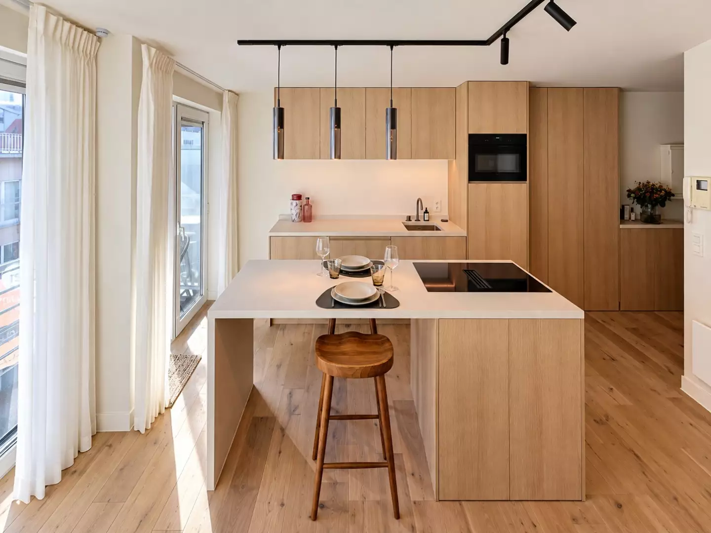 Instapklaar éénslaapkamerappartement met lateraal zeezicht te Nieuwpoort-Bad
