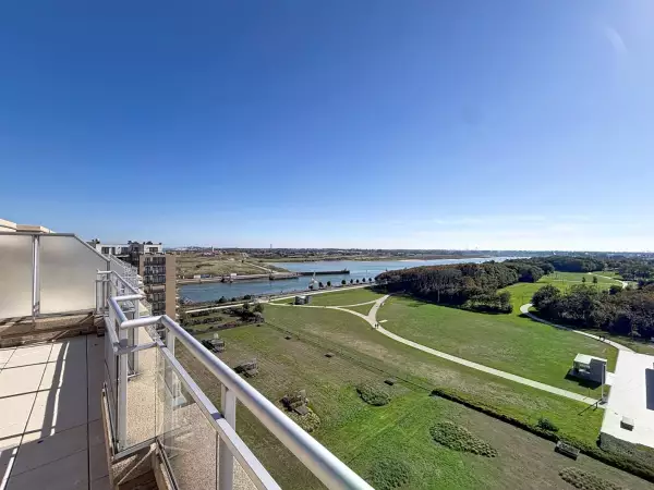 Exclusieve penthouse met panoramisch uitzicht op een toplocatie te Nieuwpoort