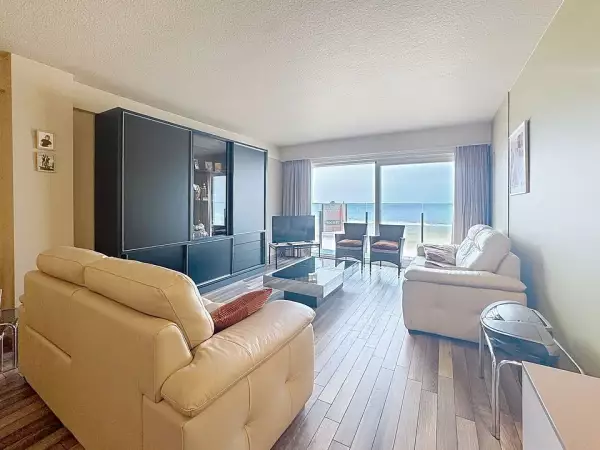 Prachtig 2-slaapkamerappartement op de Zeedijk met frontaal zeezicht en zongericht terras!