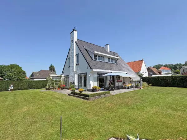 Charmante villa op een prachtig perceel grond van 1.448m².